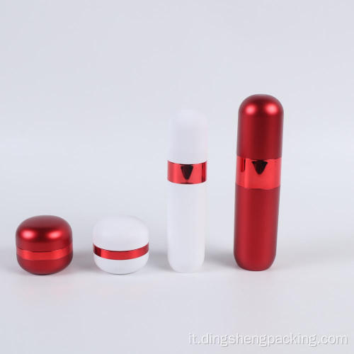 Disponibile in bottiglia a forma di capsula con tappo in plastica